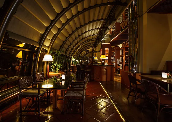 Hotel Regency Art