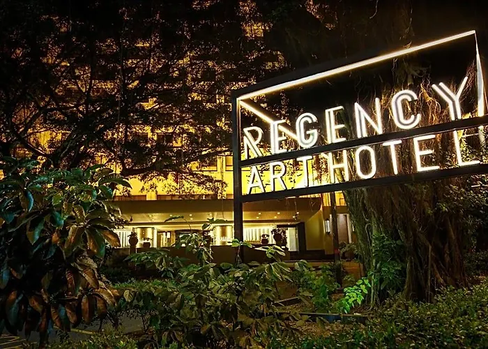 Hotel Regency Art